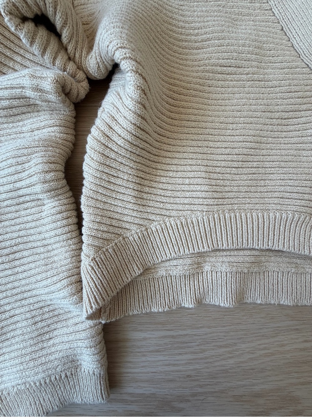 sofia by sofia vergara Cropped Cream Ribbed V-Neck Button Cardigan - Picture 4 of 8